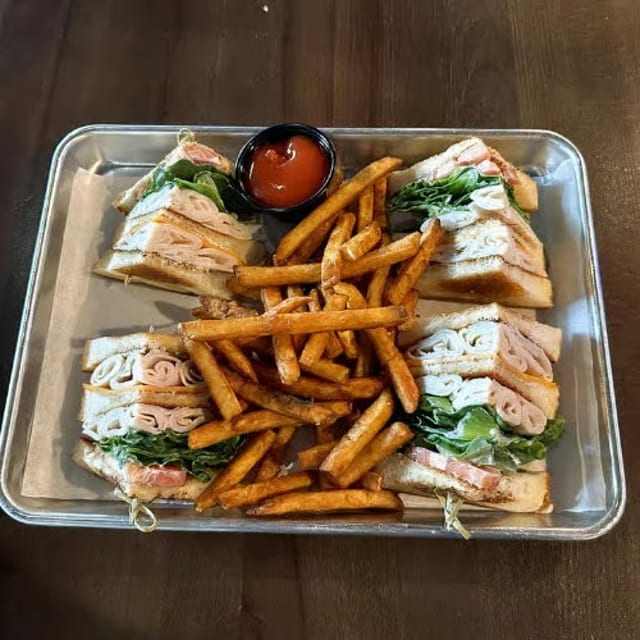 Highline Club Sandwich.